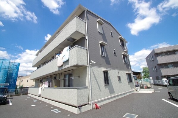 ジュネス中河原の物件外観写真